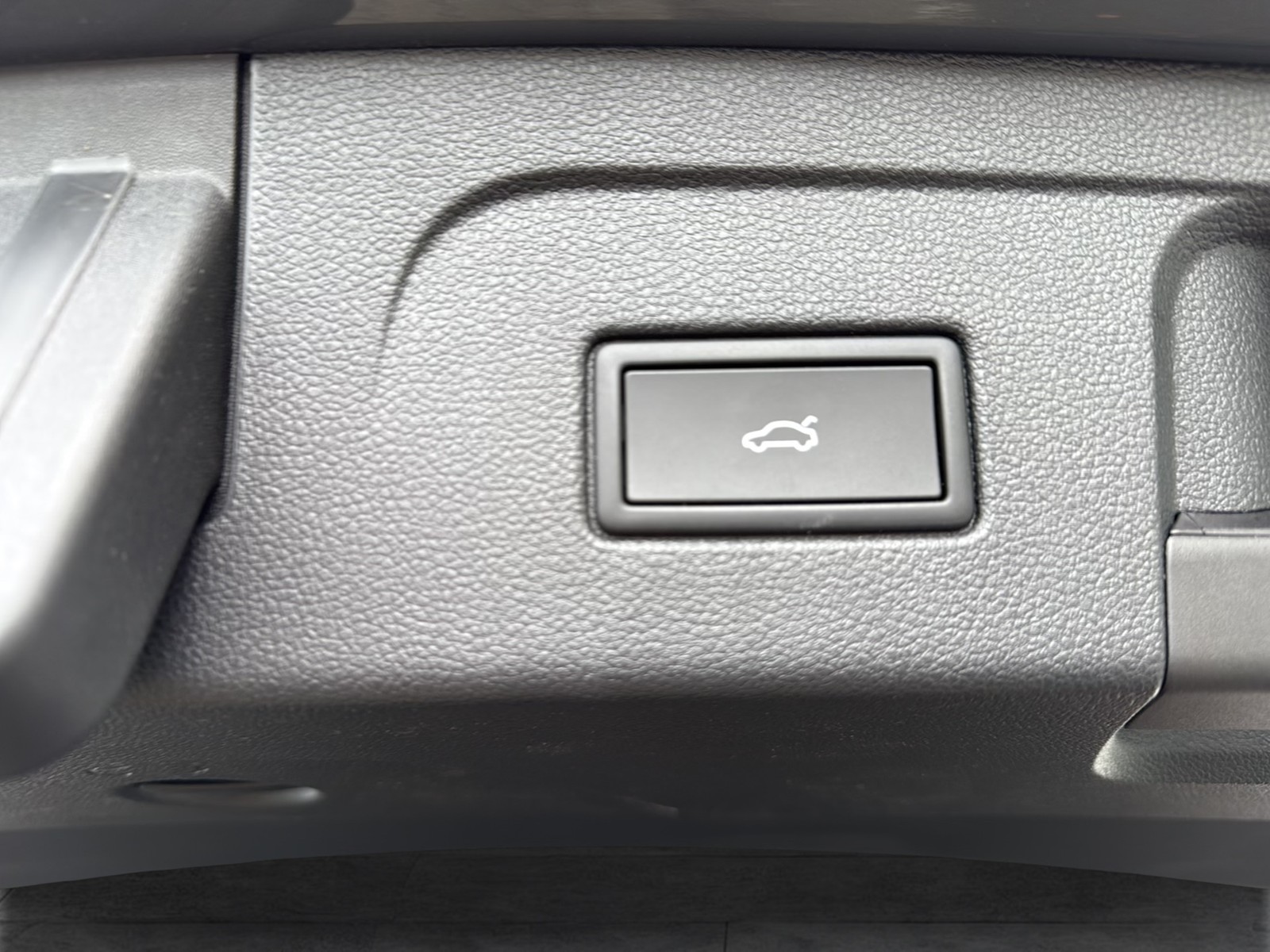 Volkswagen Touran 2.0 GOAL 7SITZE AHK CAM ACC ALU E-KLAPPE