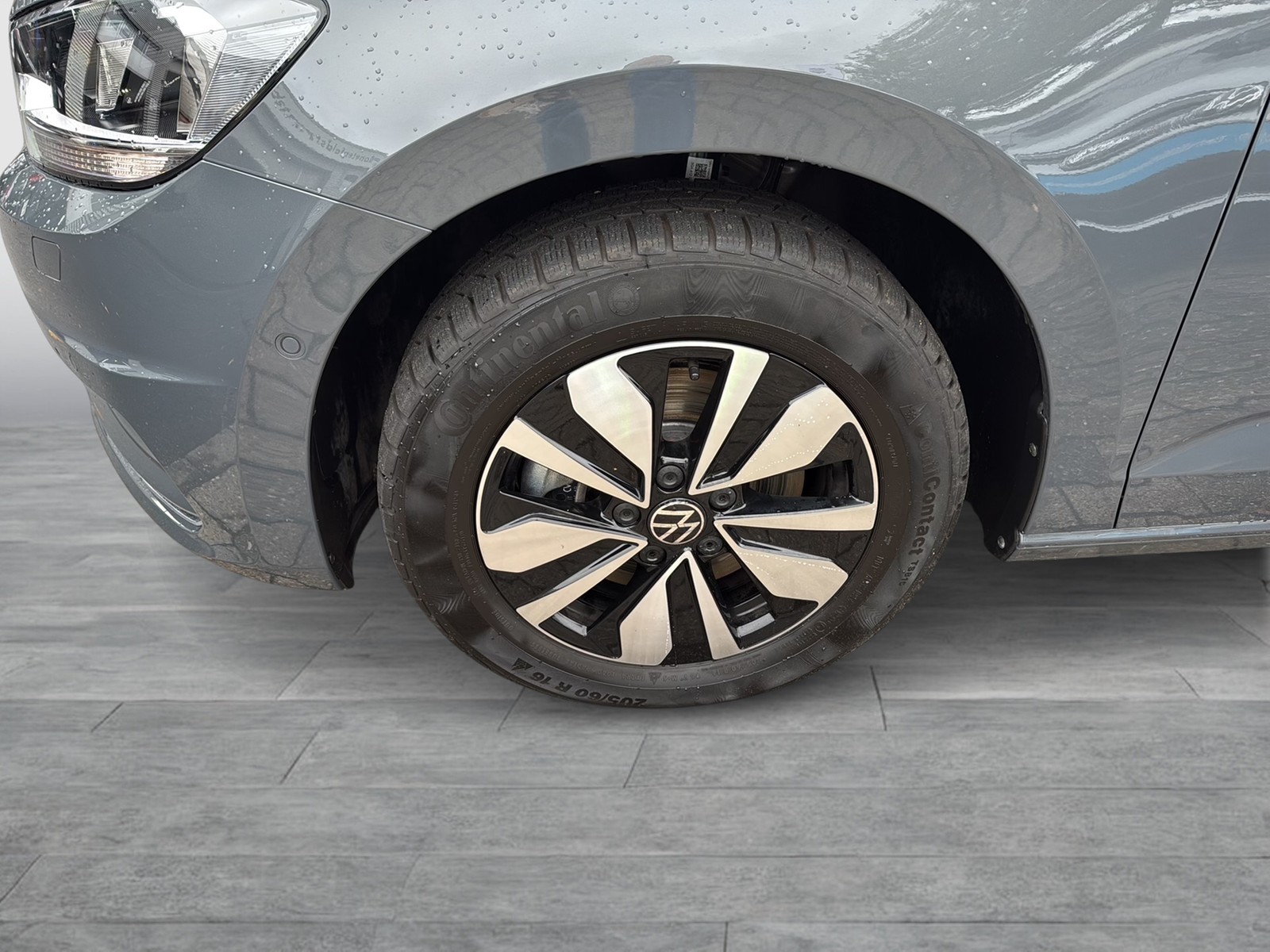 Volkswagen Touran 2.0 GOAL 7SITZE AHK CAM ACC ALU E-KLAPPE