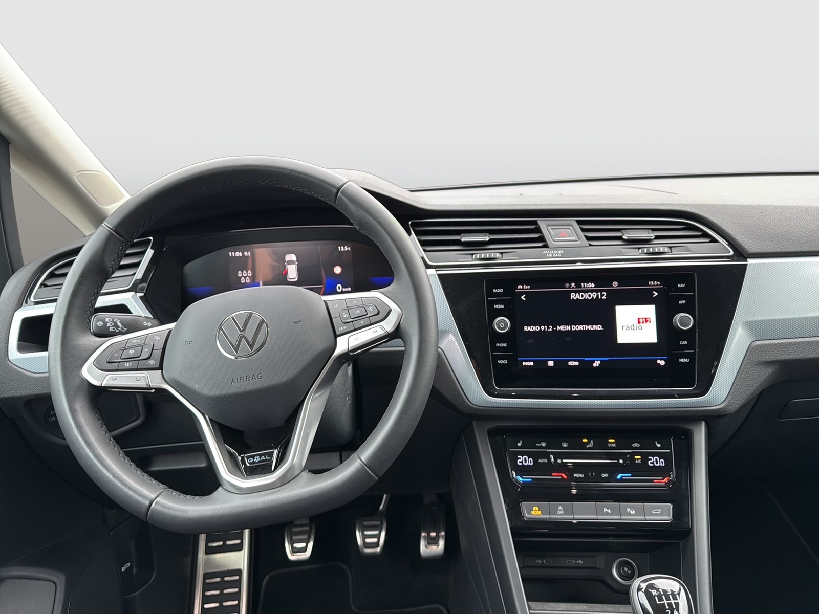 Volkswagen Touran 2.0 GOAL 7SITZE AHK CAM ACC ALU E-KLAPPE