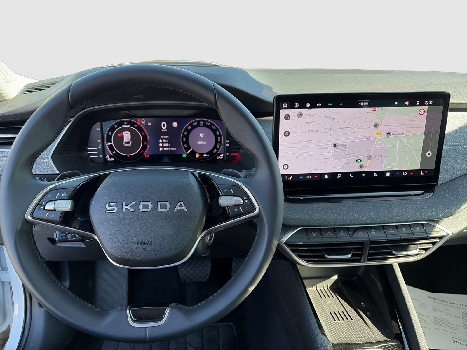 Skoda Octavia Combi 2.0 TOUR 360°CAM ACC HEADUP MATRIX