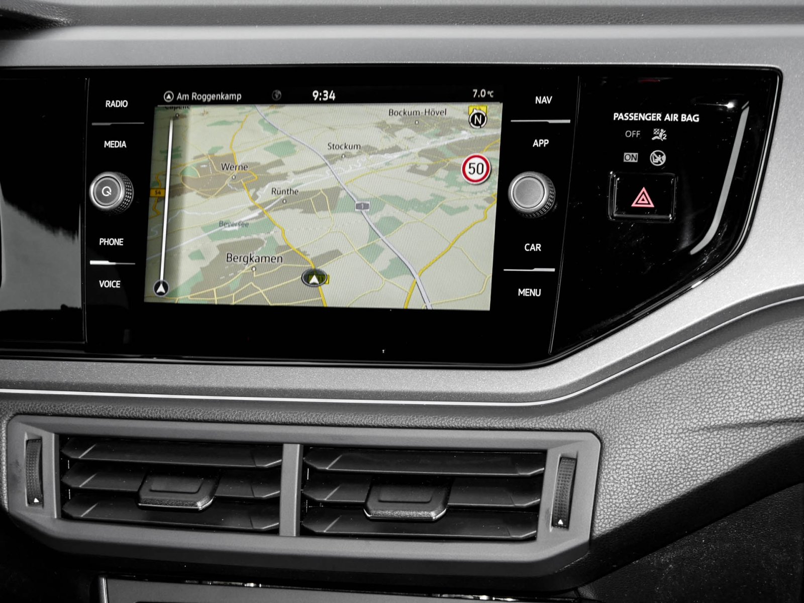 Volkswagen Taigo 1.5 R-LINE DSG BLACKSTYLE CAM AHK PANO