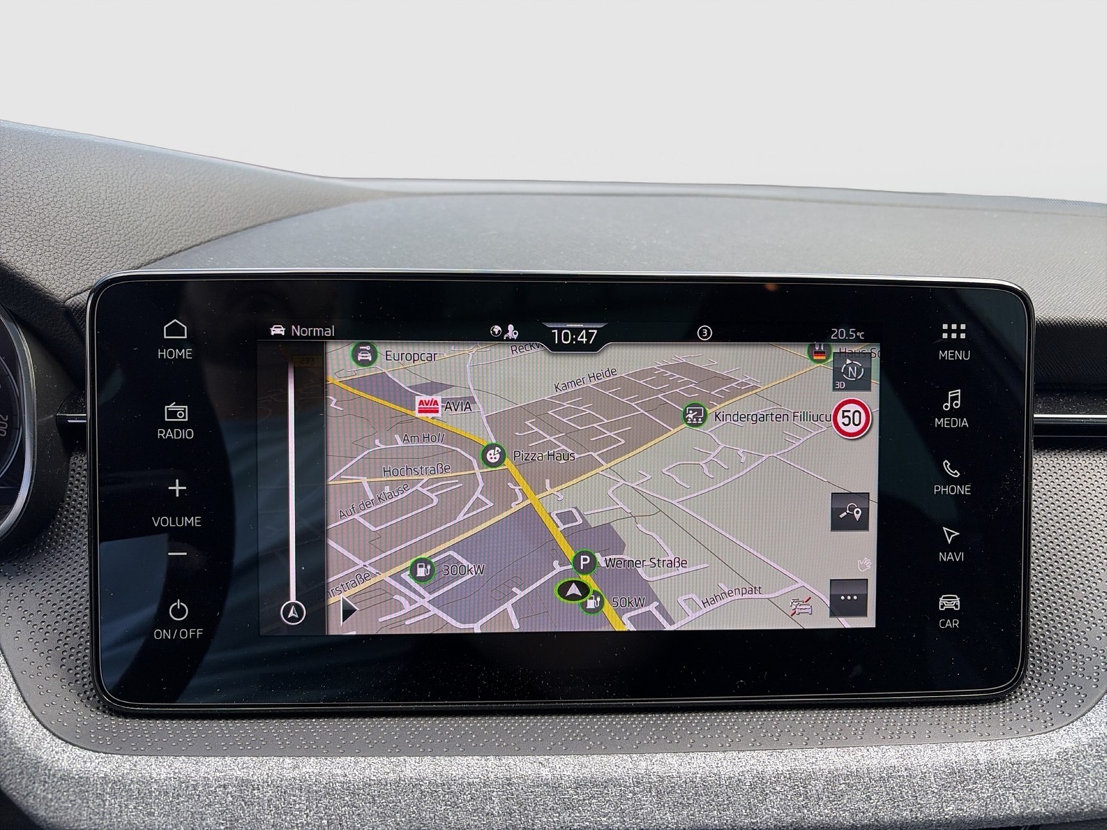 Skoda Kamiq 1.0 TOUR PANO CAM MATRIX EKLAPPE NAVI LM17