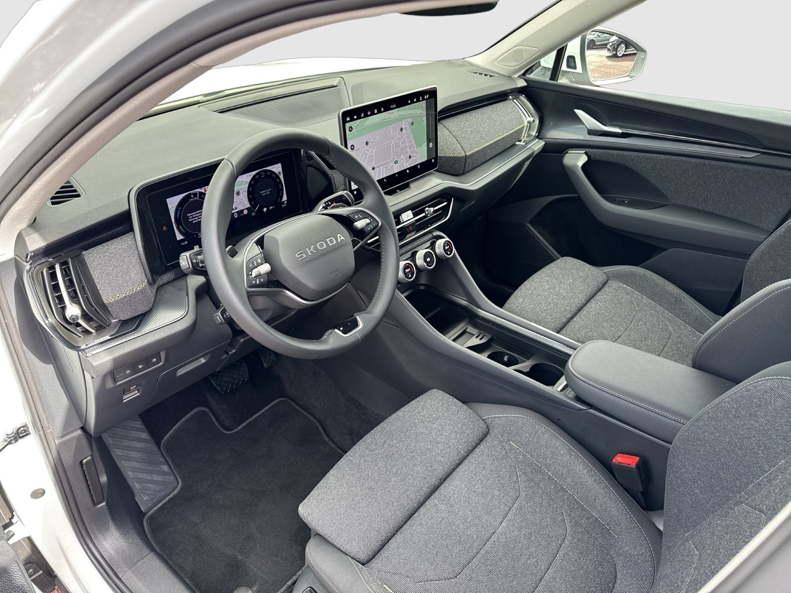 Skoda Kodiaq 1.5 iV SELECTION AHK CAM ACC LM18 NAVI