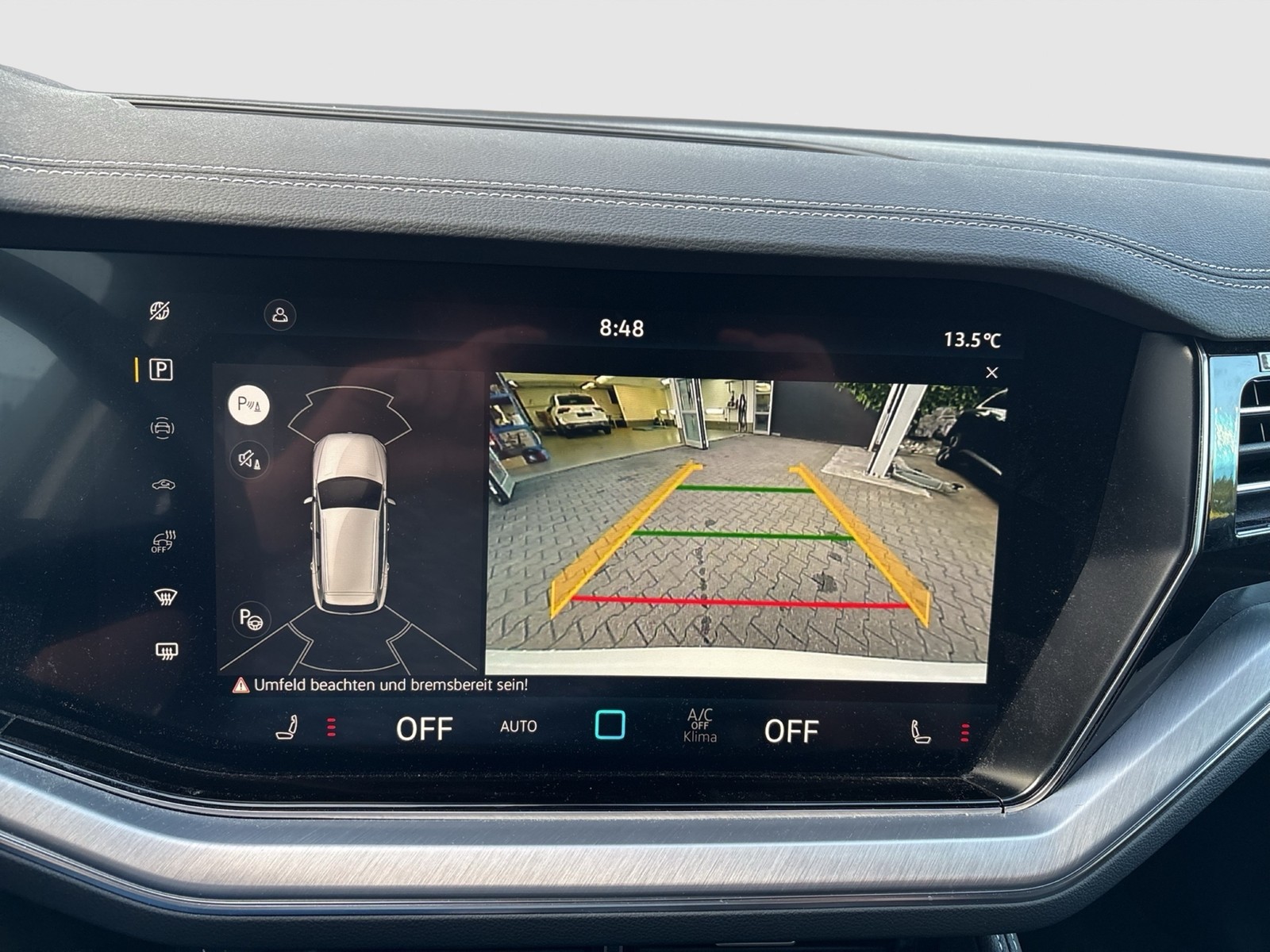 Volkswagen Touareg V6 LUFTFEDERUNG AHK CAM ACC LM19 EKLAPPE