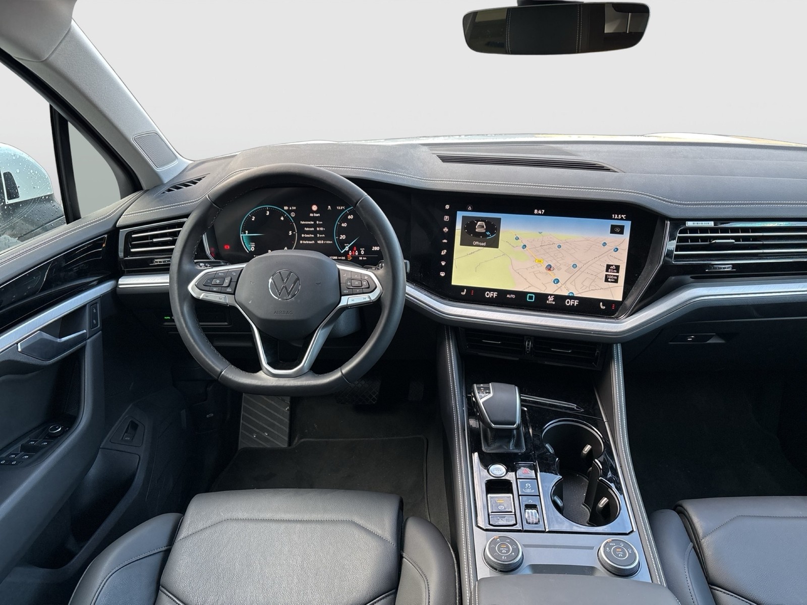 Volkswagen Touareg V6 LUFTFEDERUNG AHK CAM ACC LM19 EKLAPPE