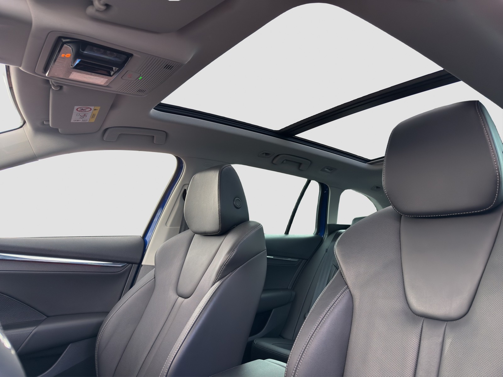 Skoda Octavia Combi 2.0 STYLE LEDER PANO ALU18 eKLAPPE