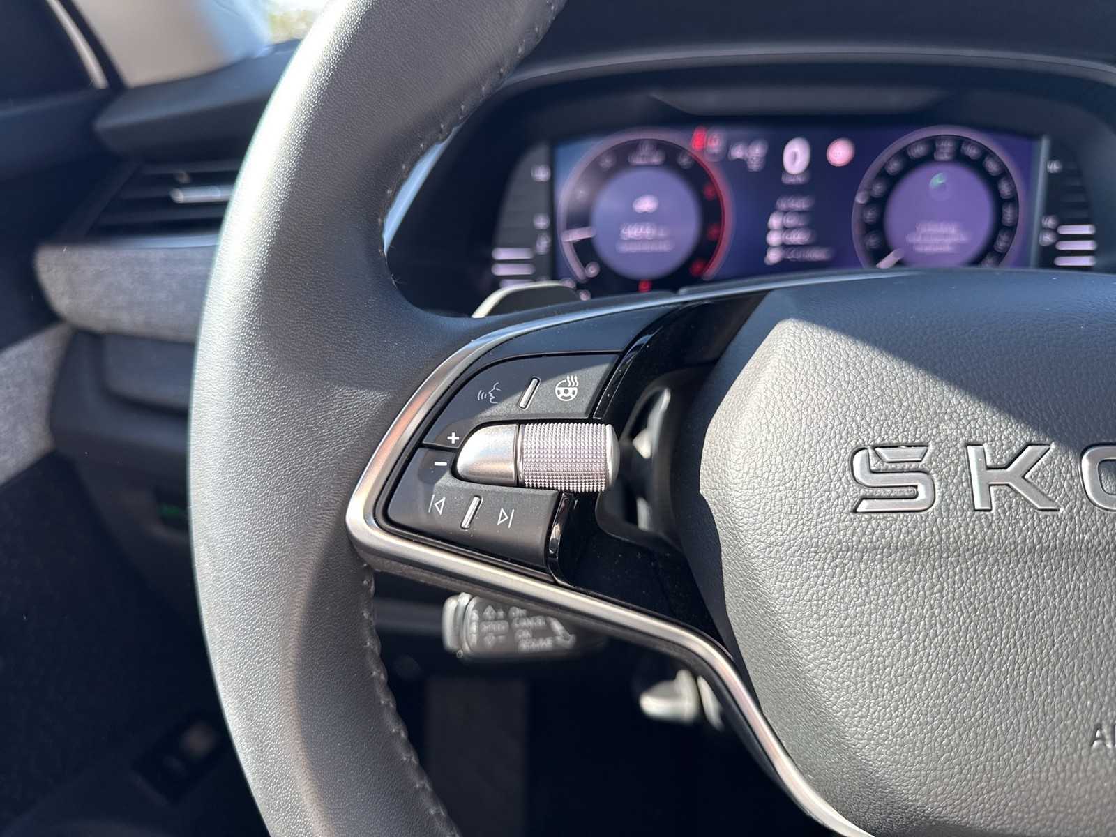 Skoda Octavia Combi 2.0 TOUR 360°CAM ACC HEADUP MATRIX