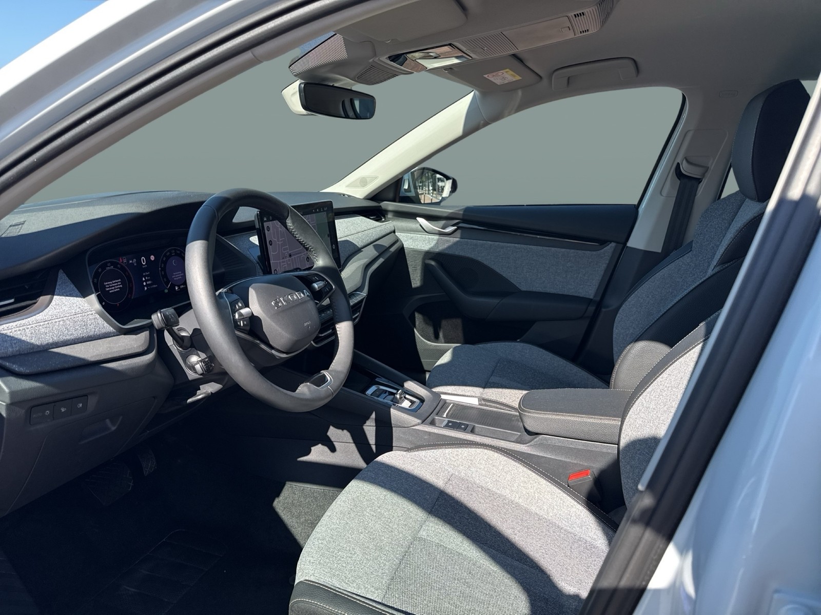 Skoda Octavia Combi 2.0 TOUR 360°CAM ACC HEADUP MATRIX