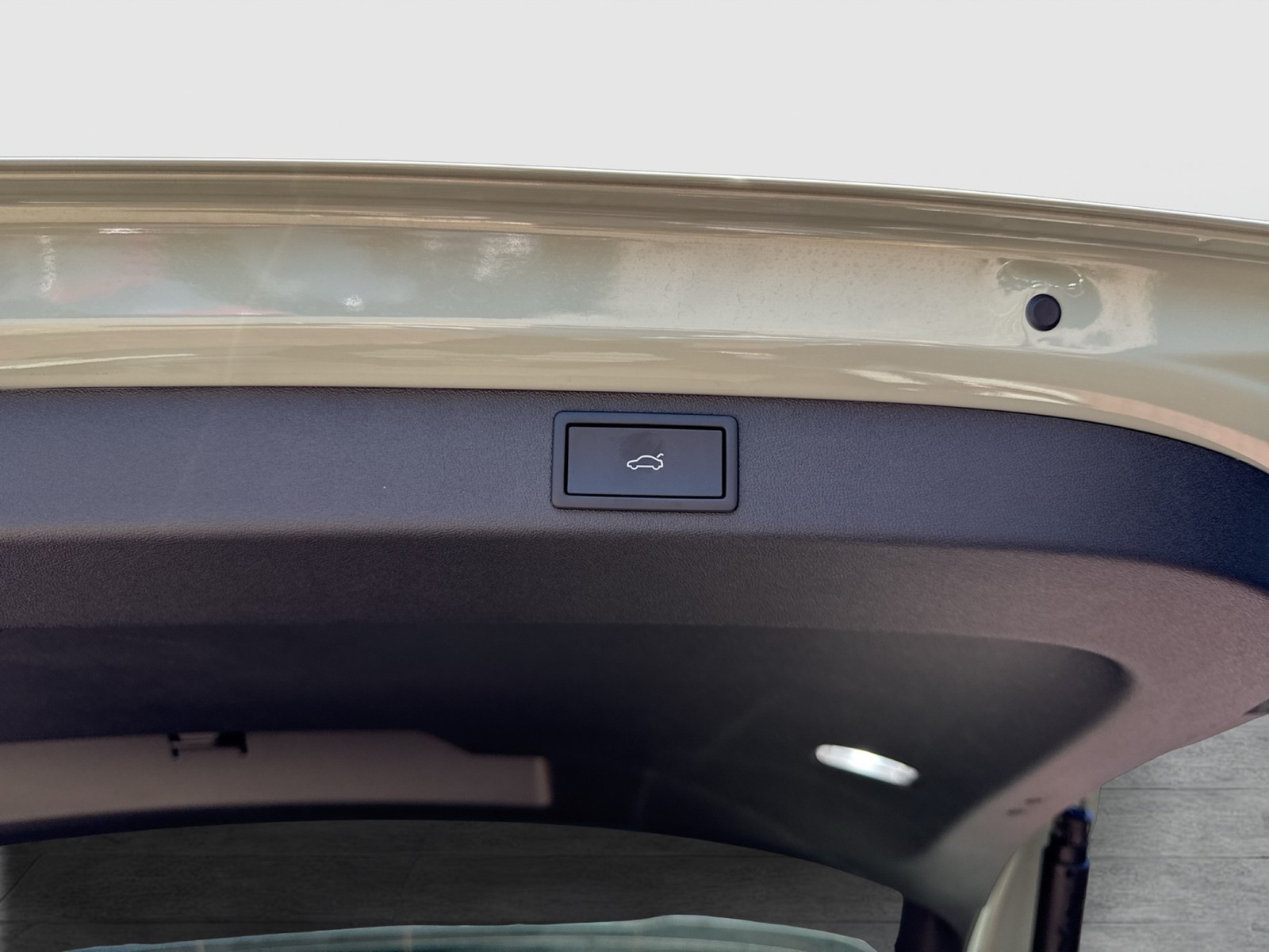 Skoda Elroq 85 LOFT WÄRMEPUMPE AHK CAM ACC LM20 MATRIX