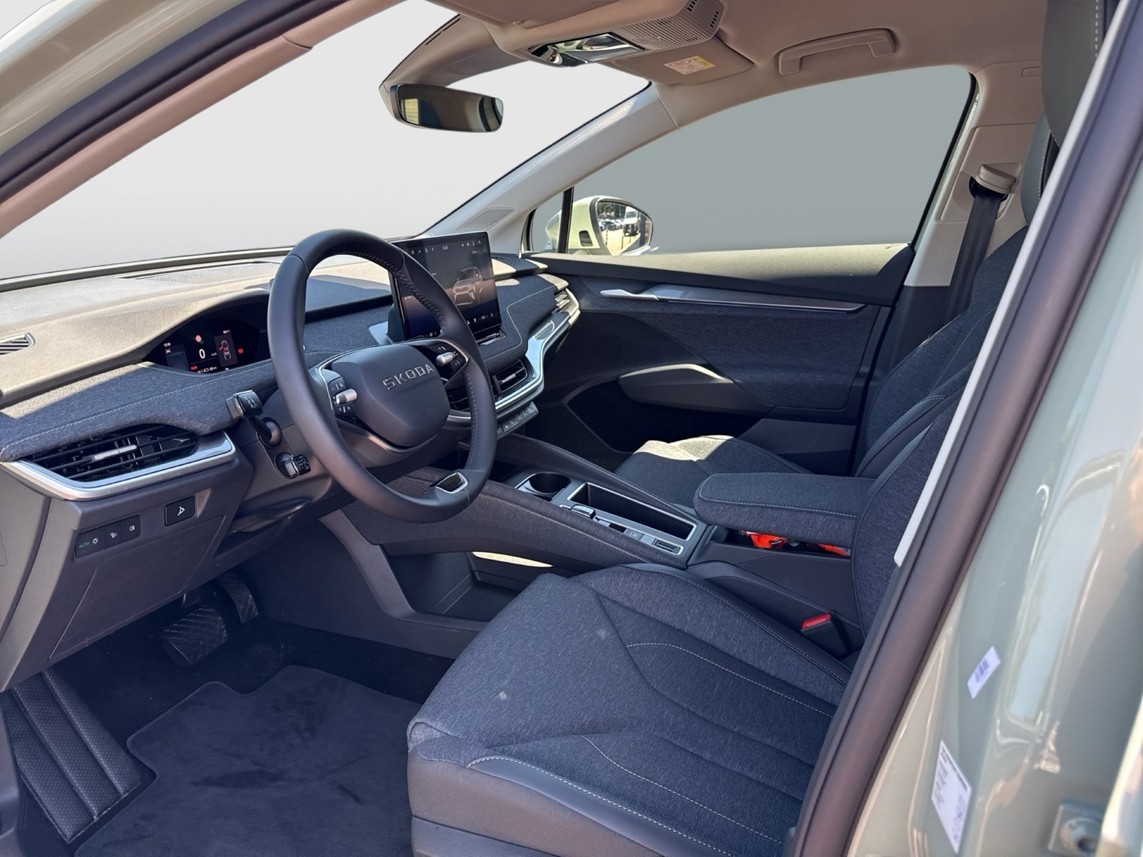 Skoda Elroq 85 LOFT WÄRMEPUMPE AHK CAM ACC LM20 MATRIX