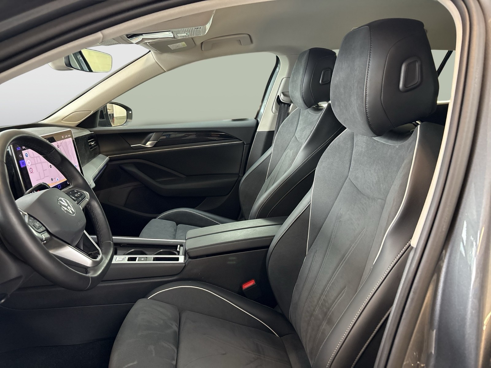 Volkswagen Passat Variant 2.0 BUSINESS AHK 360°CAM ACC NAVI