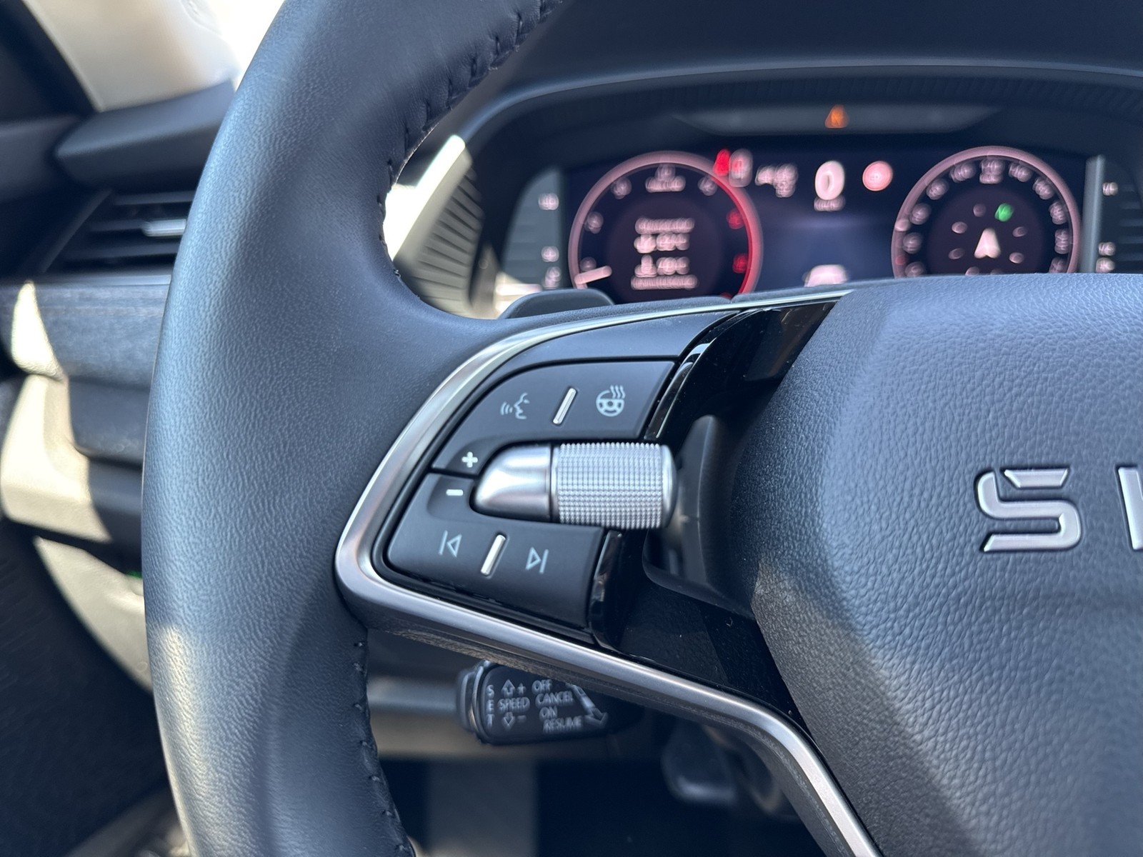 Skoda Octavia Combi 2.0 TOUR PANO STANDHZ. AHK 360°CAM