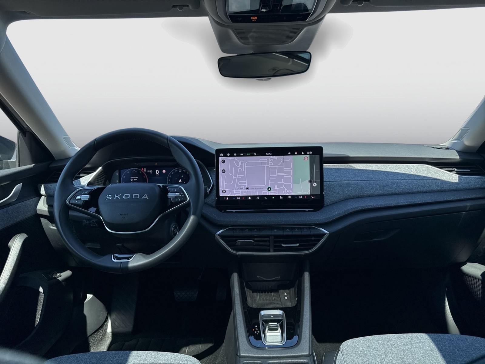 Skoda Octavia Combi 2.0 TOUR PANO STANDHZ. AHK 360°CAM