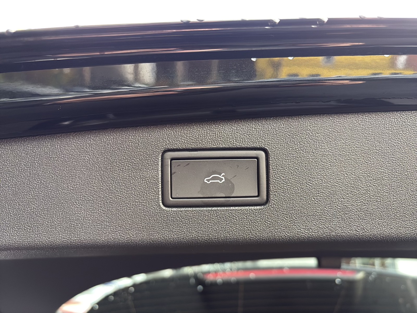 Volkswagen Tiguan 1.5 HYBRID LIFE NEUES MODELL AHK CAM LM18