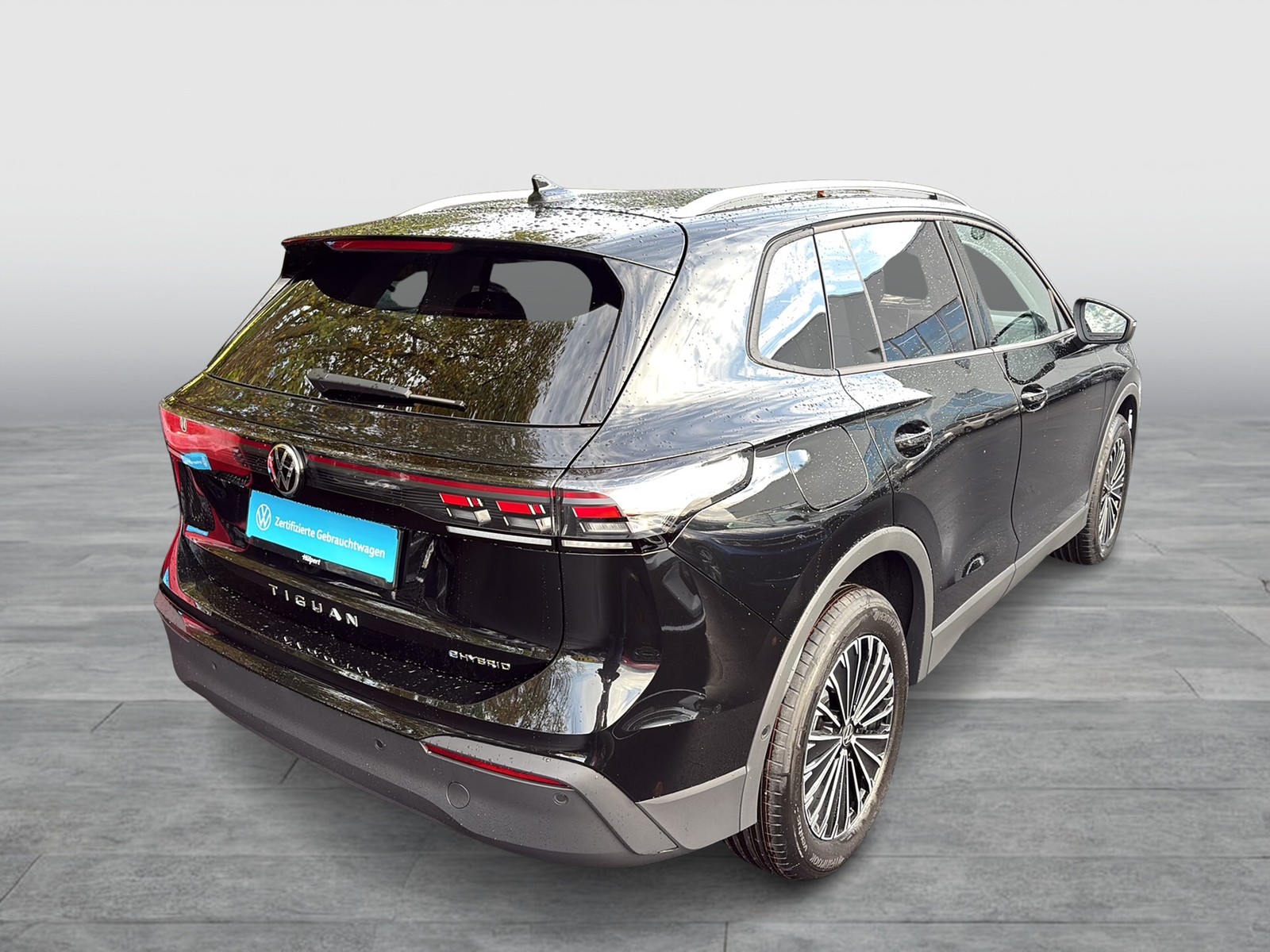 Volkswagen Tiguan 1.5 HYBRID LIFE NEUES MODELL AHK CAM LM18