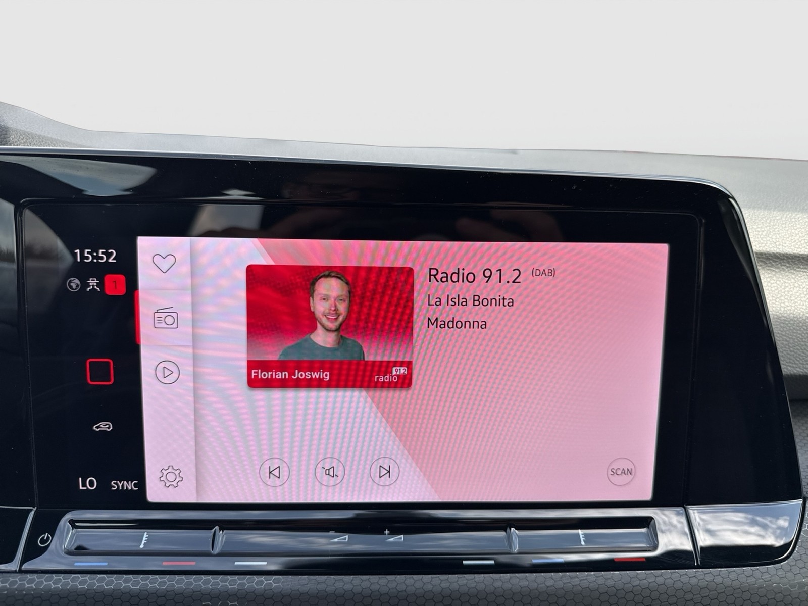 Volkswagen Golf 2.0 GTI CARPLAY LED+ EINPARKHILFE