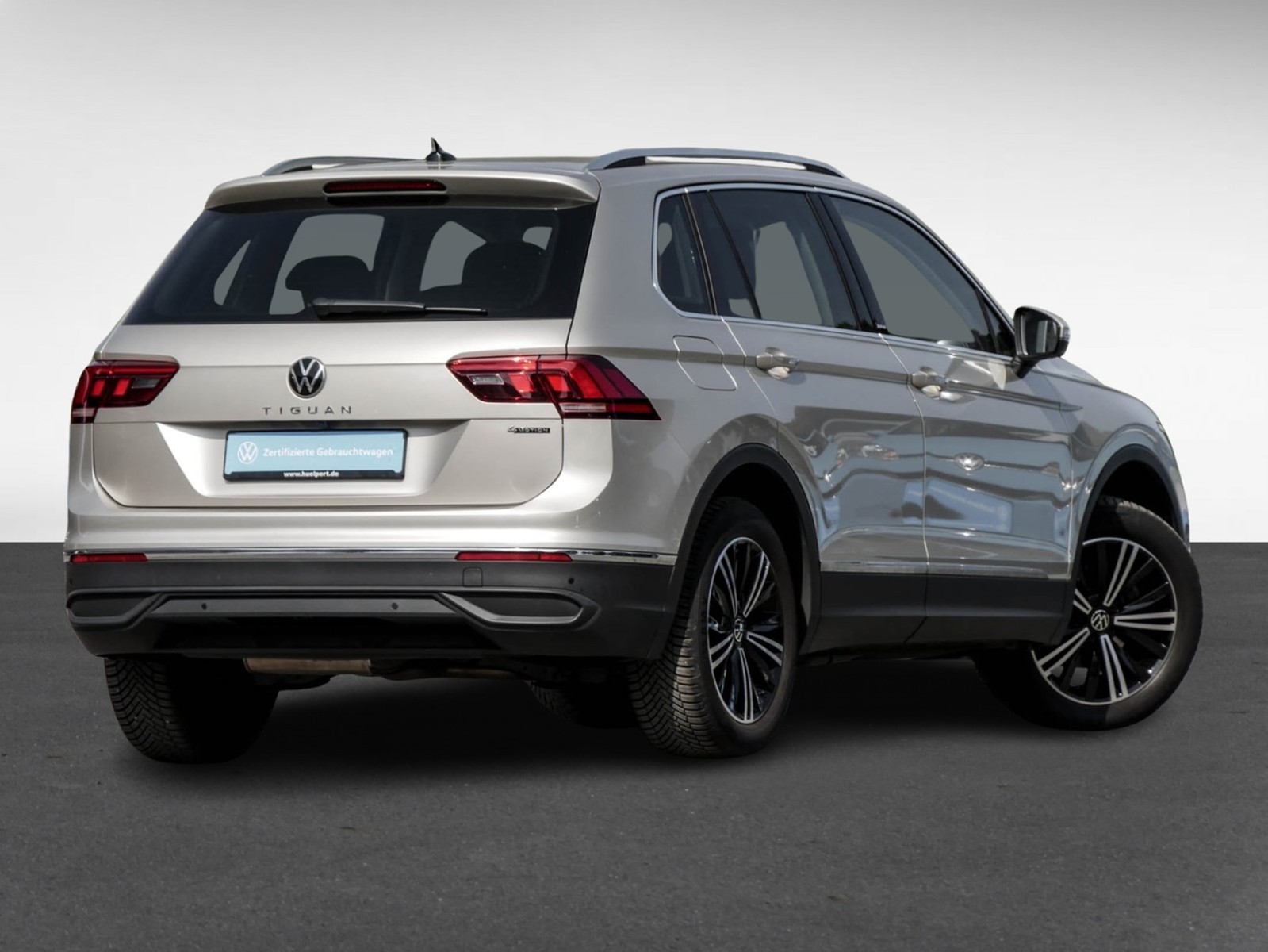 Volkswagen Tiguan 2.0 MOVE 4X4 AHK 360°CAM LM18 EKLAPPE NAVI