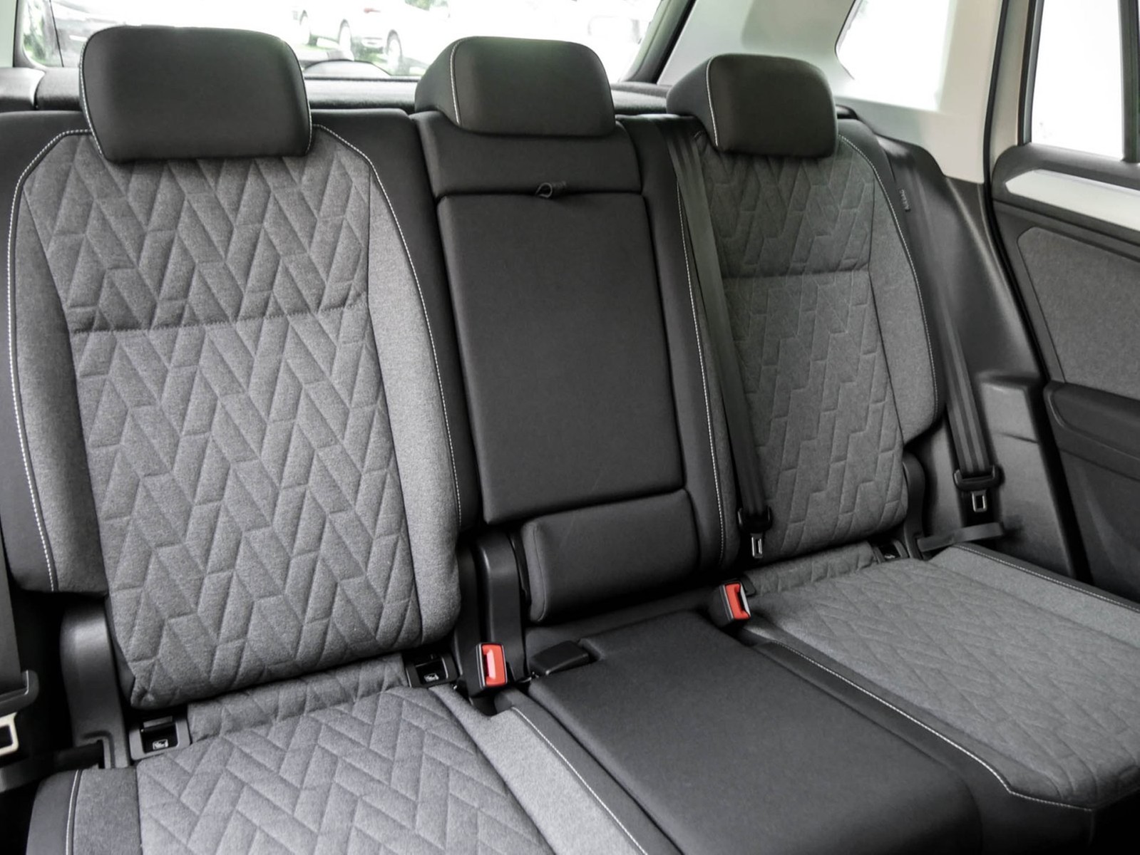 Volkswagen Tiguan 2.0 MOVE 4X4 AHK 360°CAM LM18 EKLAPPE NAVI