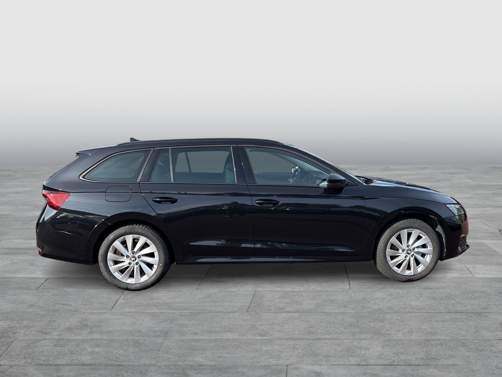 Skoda Octavia Combi 1.5 e-TEC SELECTION CANTON 360°CAM