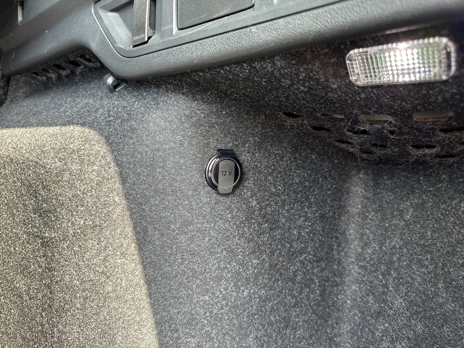 Skoda Octavia Combi 1.5 e-TEC SELECTION CAM ACC MATRIX