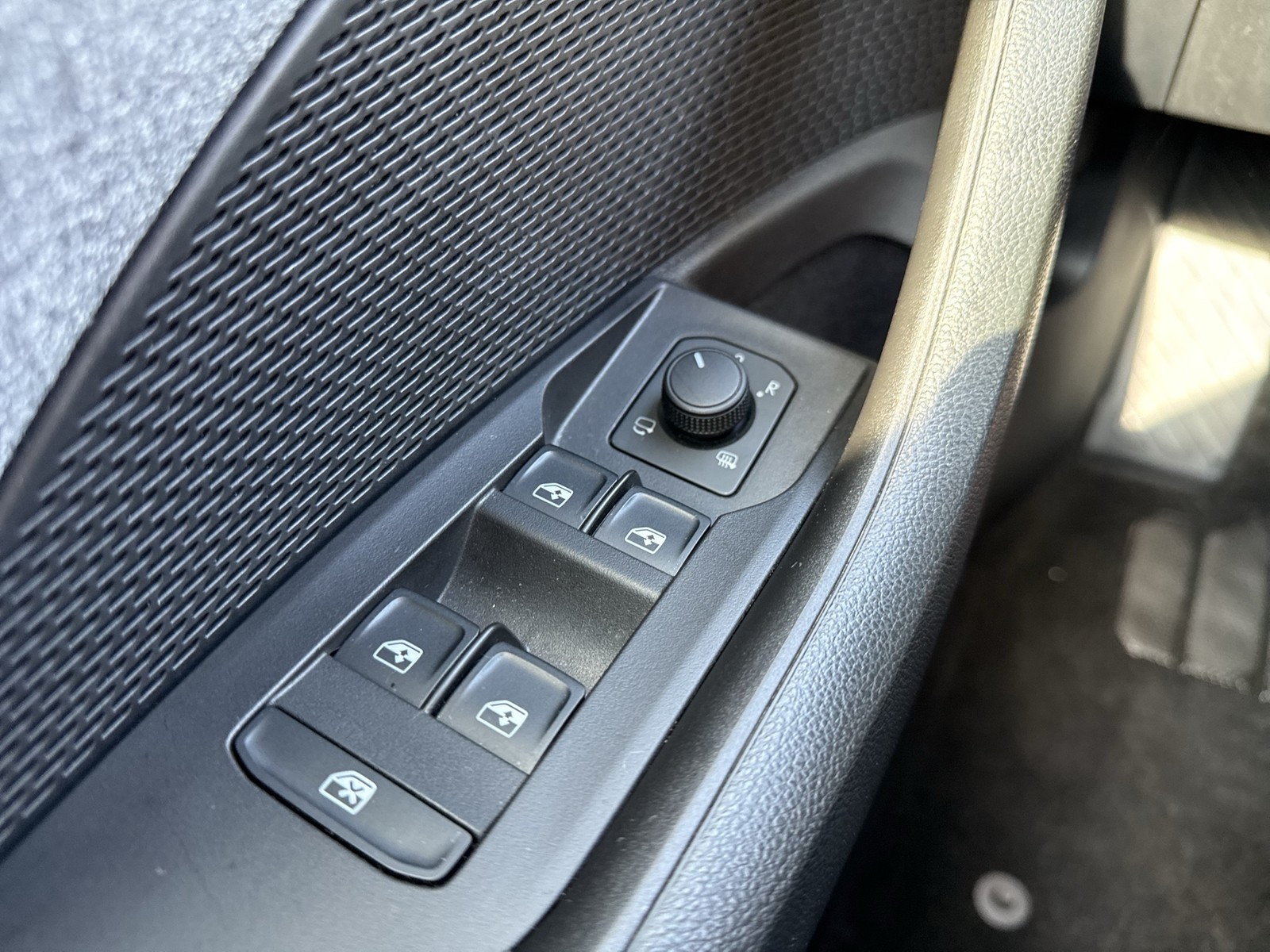 Skoda Octavia Combi 1.5 e-TEC SELECTION CAM ACC MATRIX