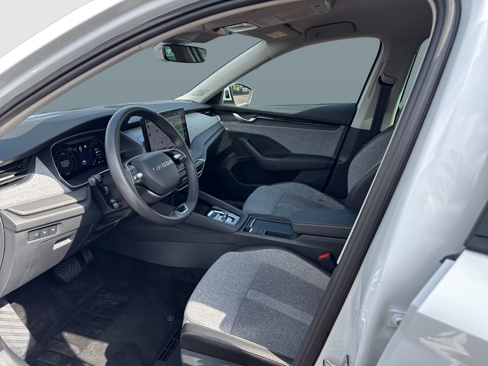 Skoda Octavia Combi 1.5 e-TEC SELECTION CAM ACC MATRIX