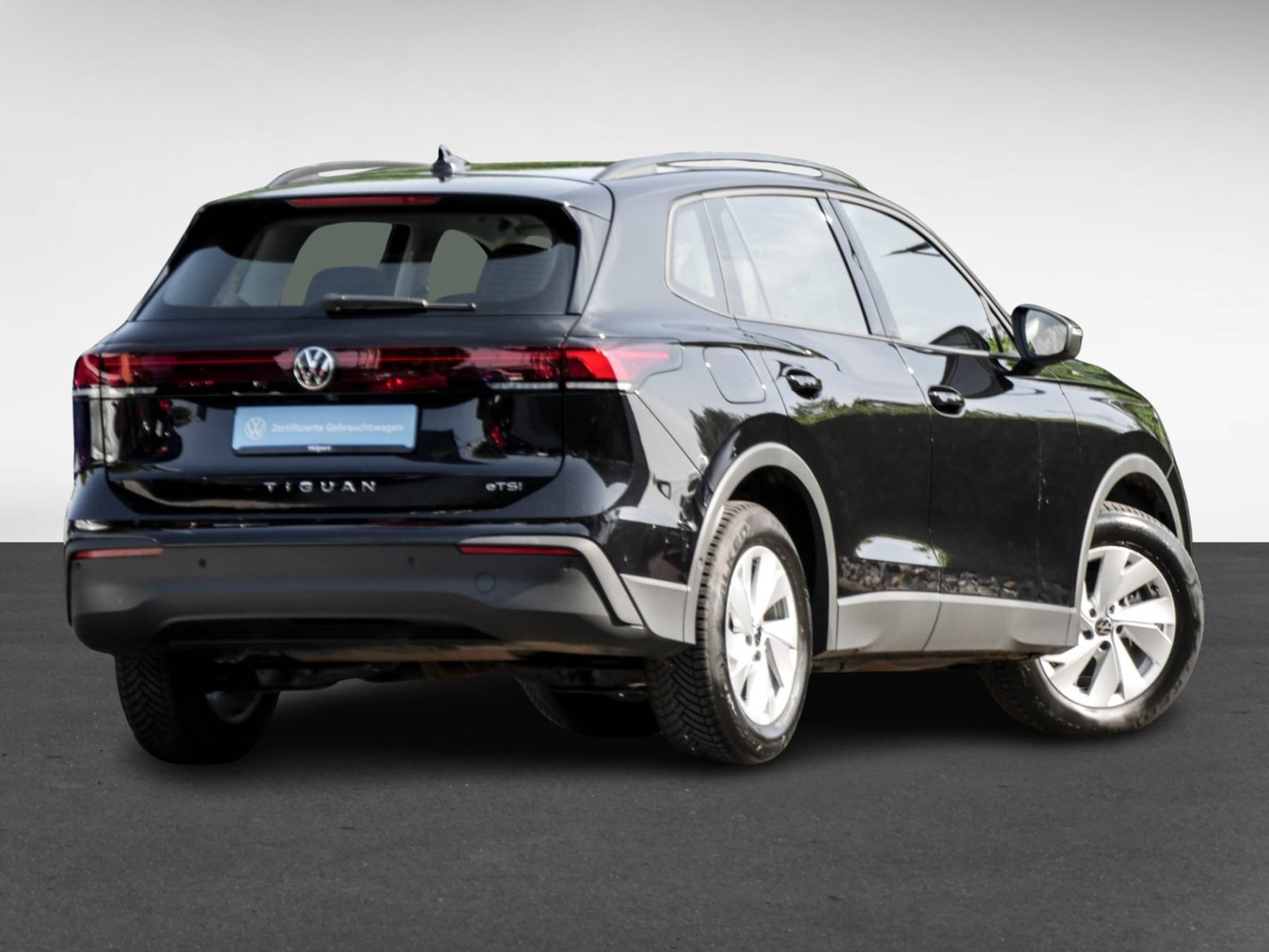 Volkswagen Tiguan 1.5 eTSI NEUES MODELL AHK CAM NAVI SITZHZ