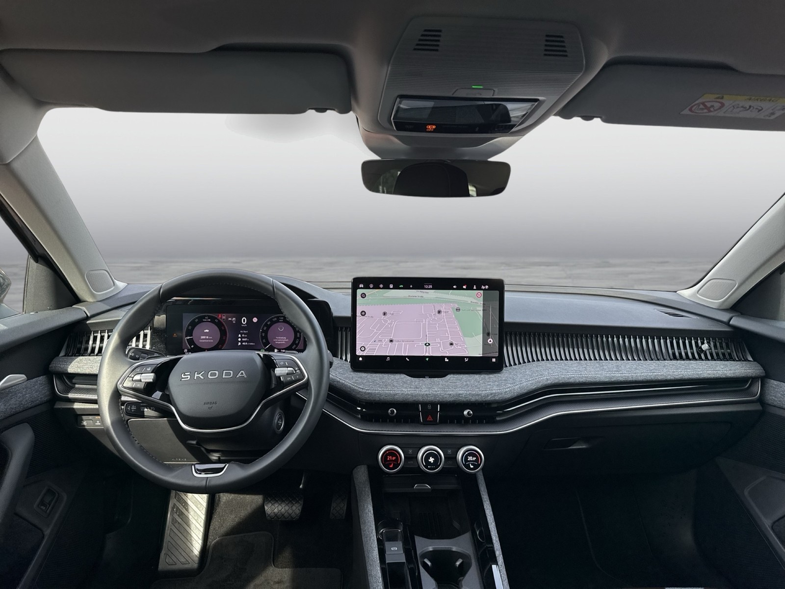 Skoda Superb Combi 2.0 SELECTION AHK CAM ACC MATRIX