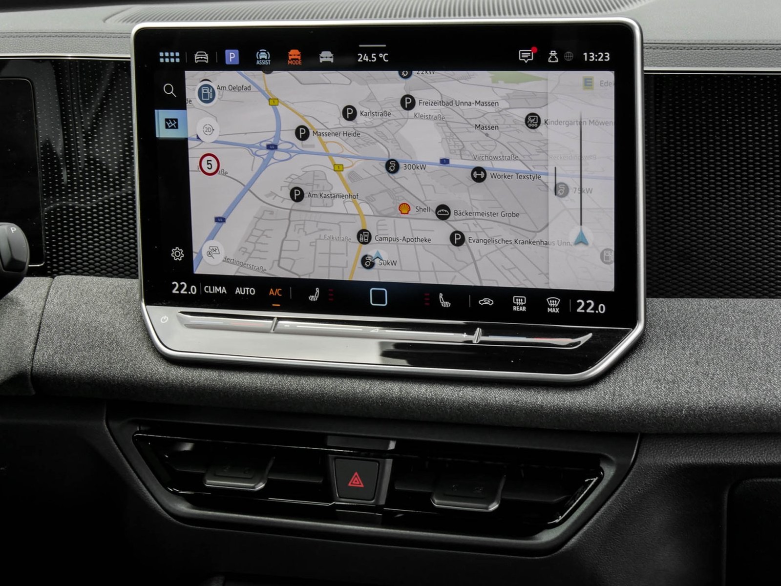 Volkswagen Tiguan 1.5 eTSI NEUES MODELL AHK CAM NAVI SITZHZ
