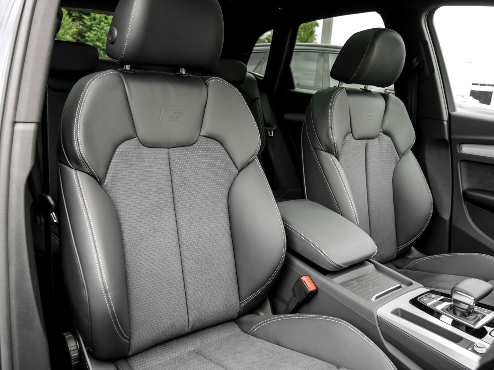 Audi Q5 40 Qu. S LINE PANO B&O AHK ALU20 KAMERA