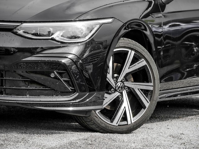 Volkswagen Golf Variant VIII 2.0 R-LINE CAM ACC LM18 MATRIX