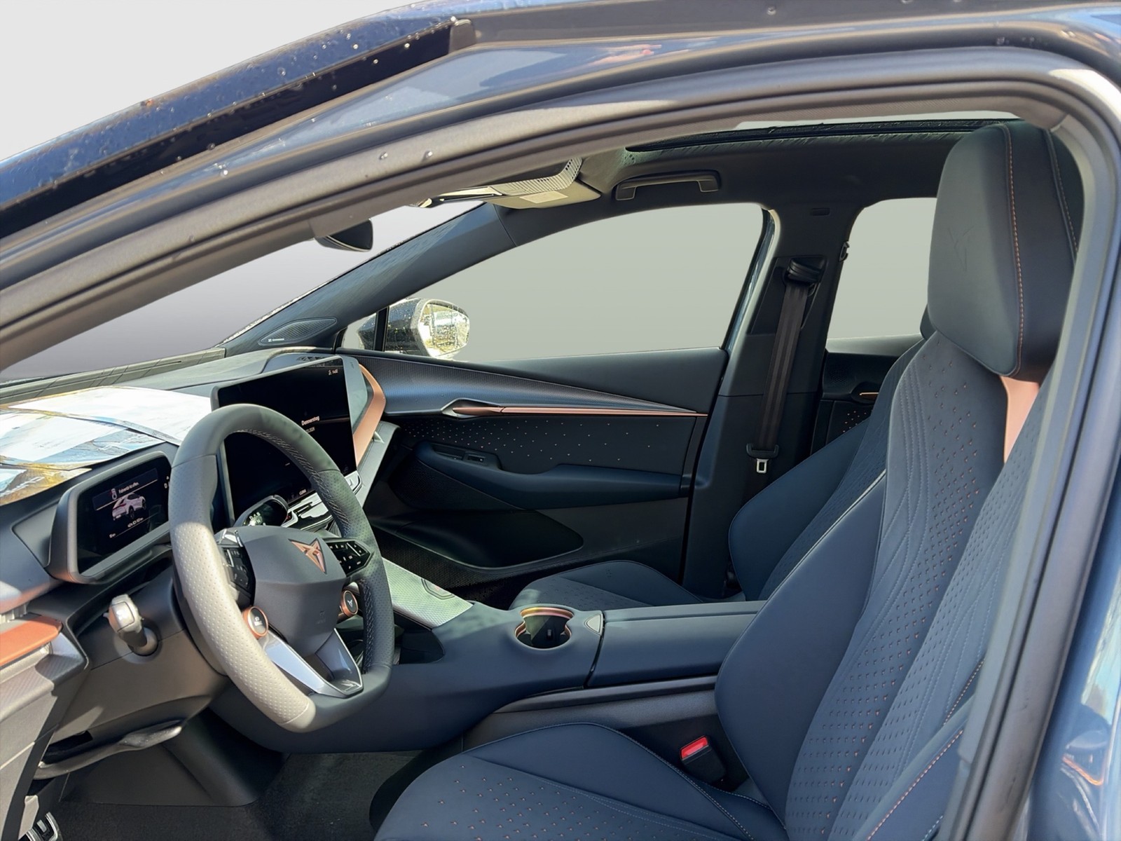 Cupra Tavascan ENDURANCE AHK SENNHEISER eSITZE PANO