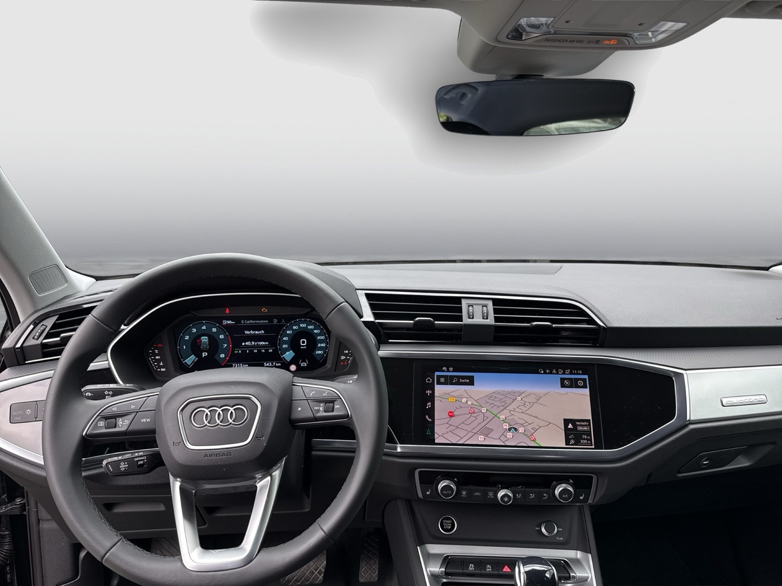 Audi Q3 40 quattro advanced AHK ACC LM19 EKLAPPE NAVI+