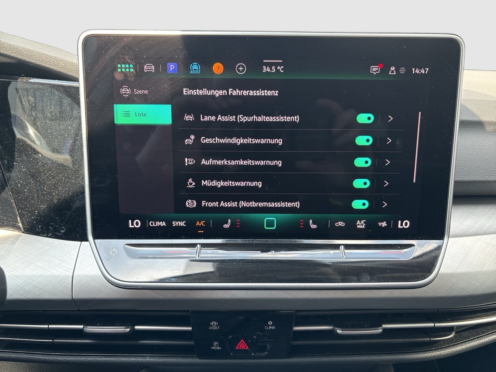 Volkswagen Golf VIII 1.5 eTSI LIFE ACC CARPLAY ALU SITZHEIZ