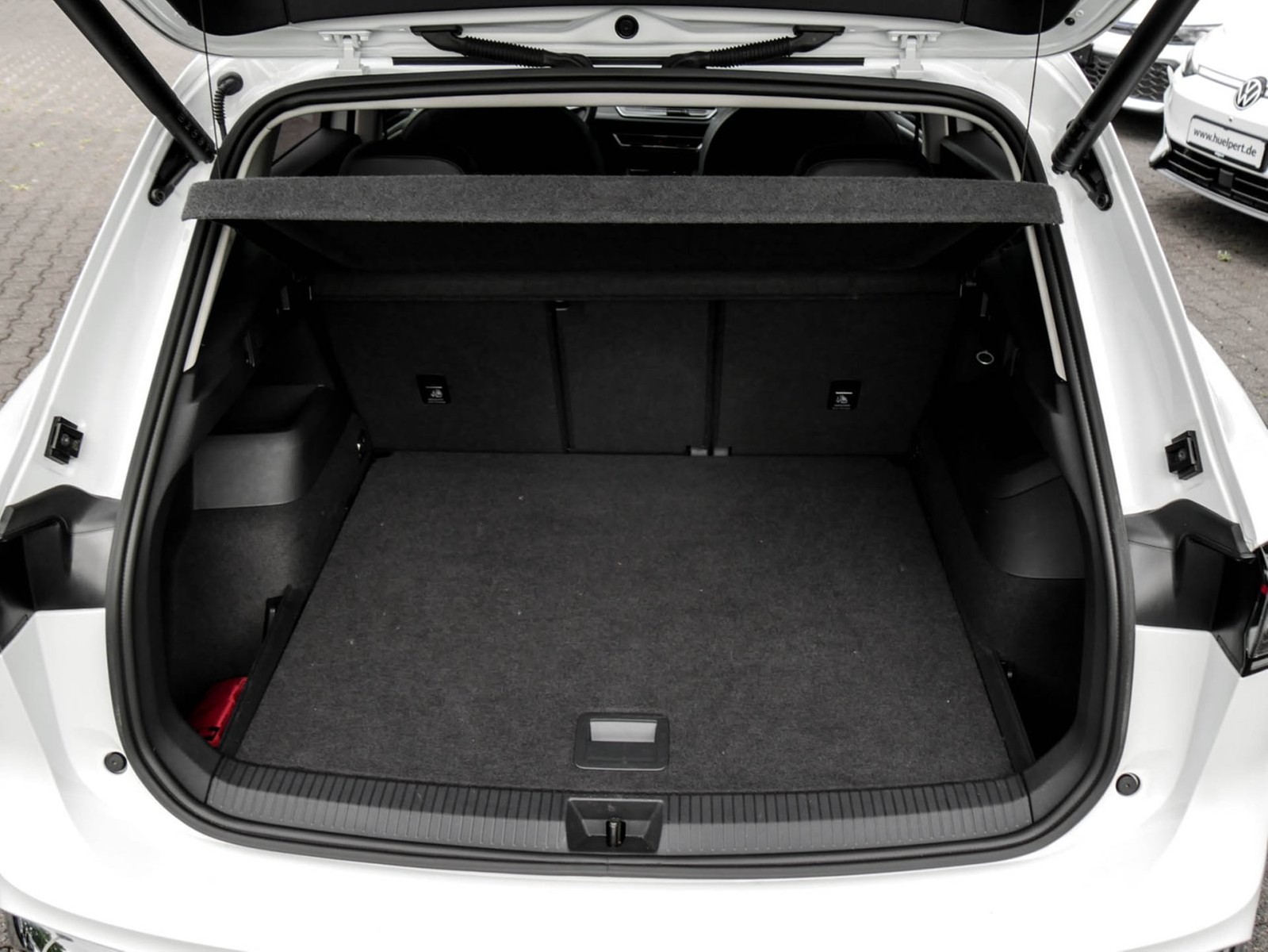 Volkswagen Tiguan 1.5 eTSI ELEGANCE NEUES MODELL AHK 360CAM