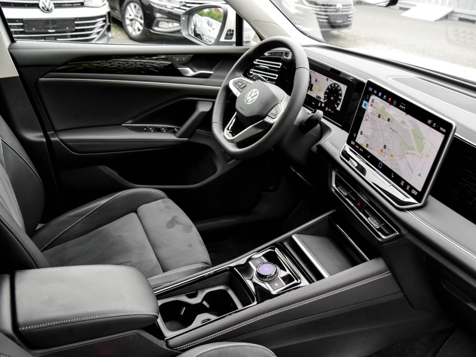 Volkswagen Tiguan 1.5 eTSI ELEGANCE NEUES MODELL AHK 360CAM