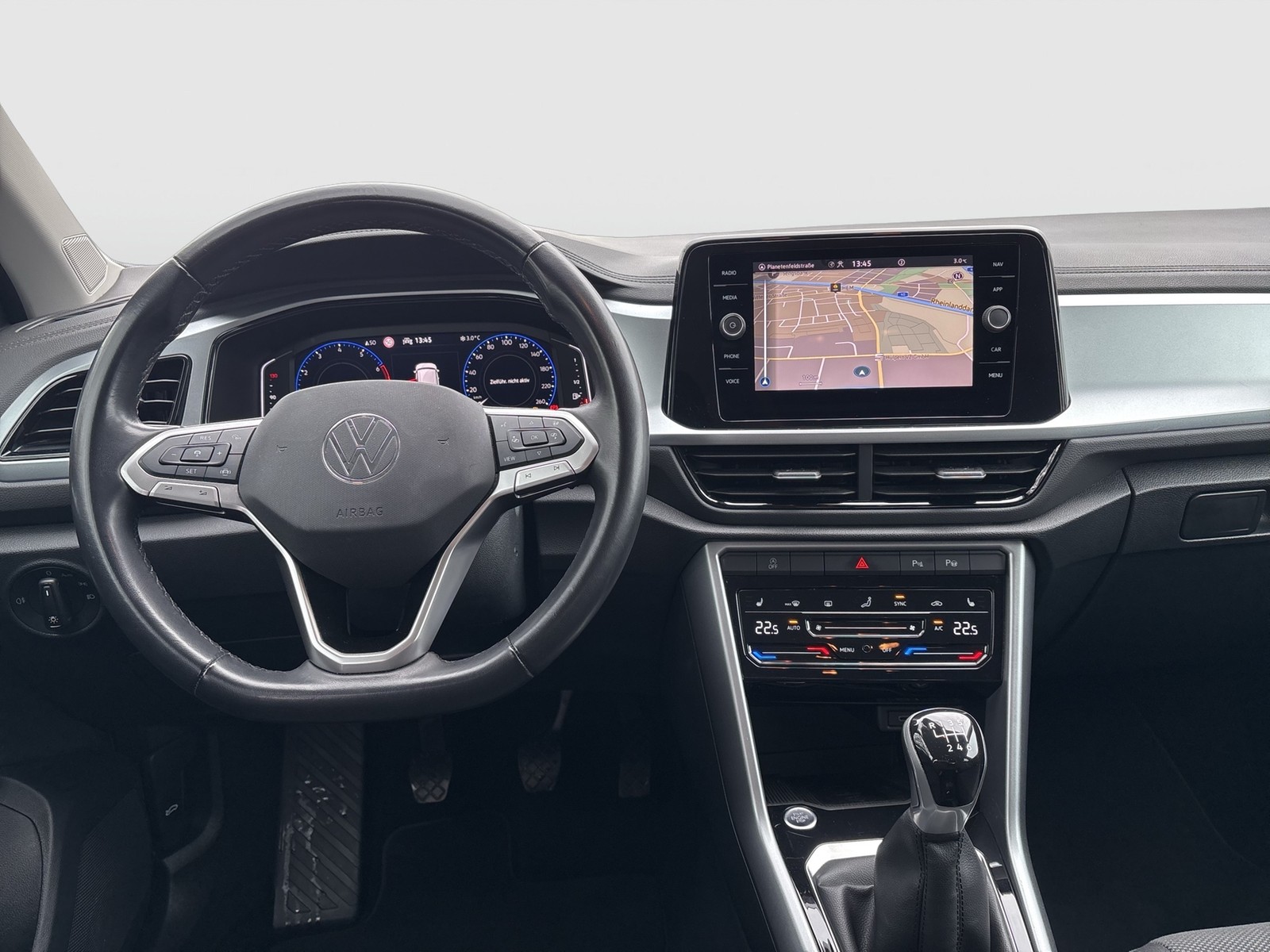 Volkswagen T-Roc 1.5 LIFE KAMERA ACC ALU18 NAVI SITZH.