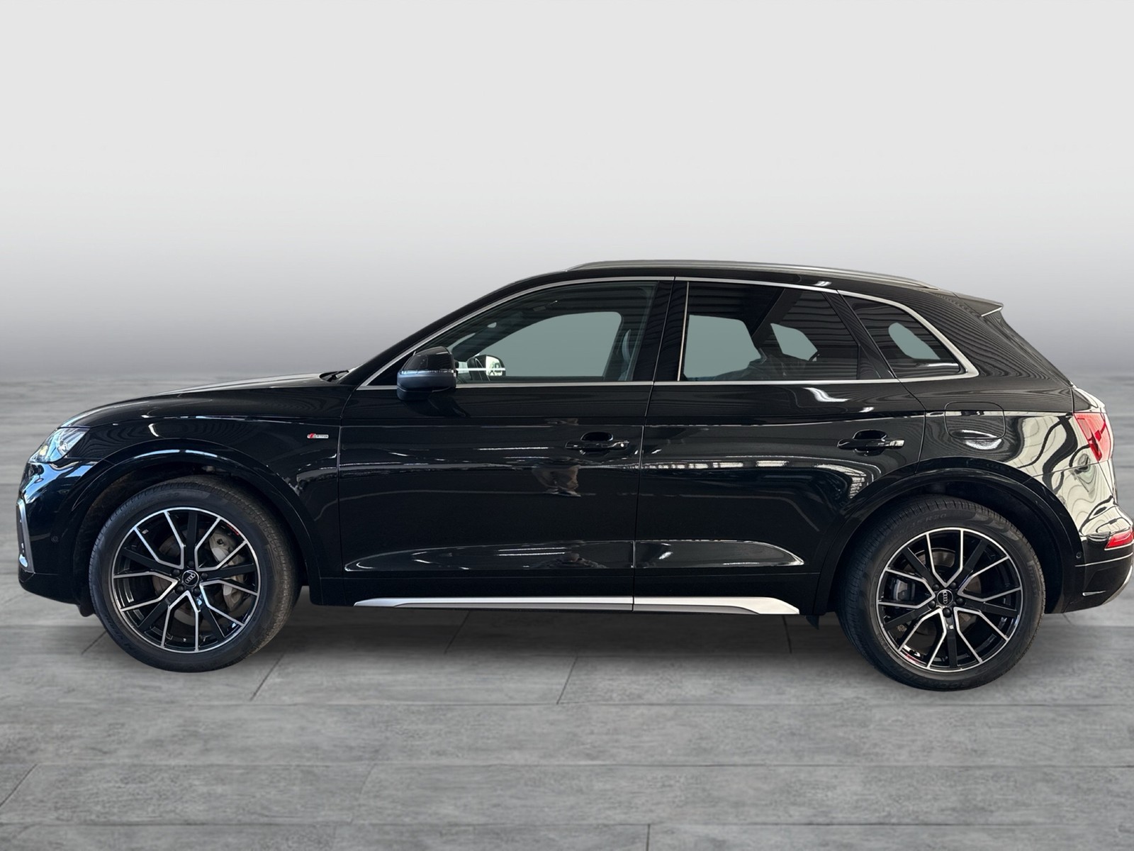 Audi Q5 50 HYBRID Q. S LINE PANO AHK KAMERA ALU20"