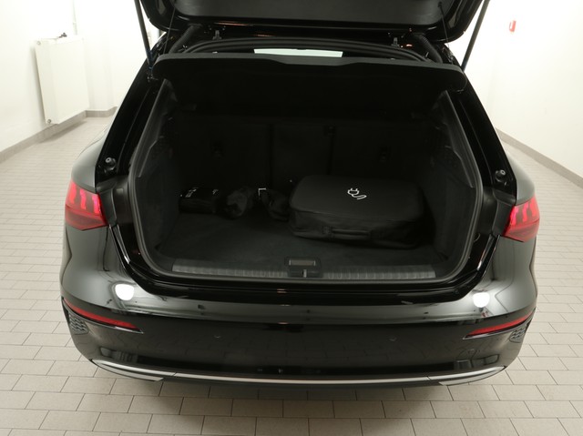 Audi A3 Sportback 40 HYBRID advanced AHK CAM LM18