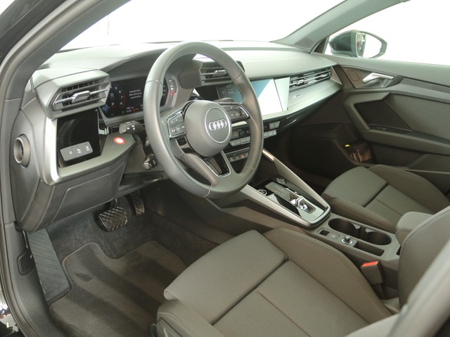 Audi A3 Sportback 40 HYBRID advanced AHK CAM LM18