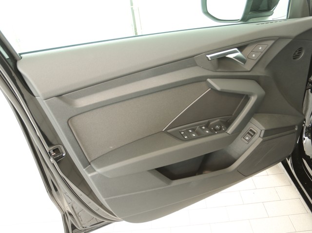 Audi A3 Sportback 40 HYBRID advanced AHK CAM LM18