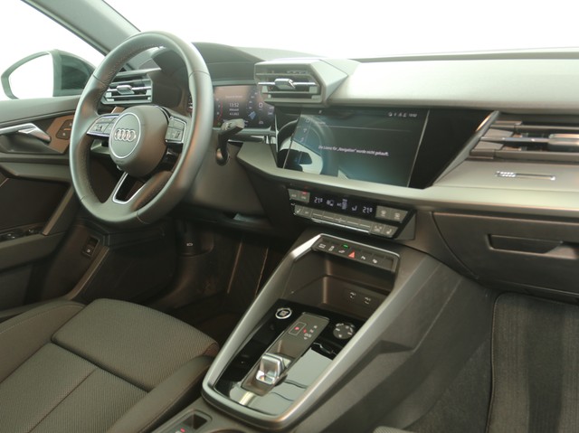Audi A3 Sportback 40 HYBRID advanced AHK CAM LM18
