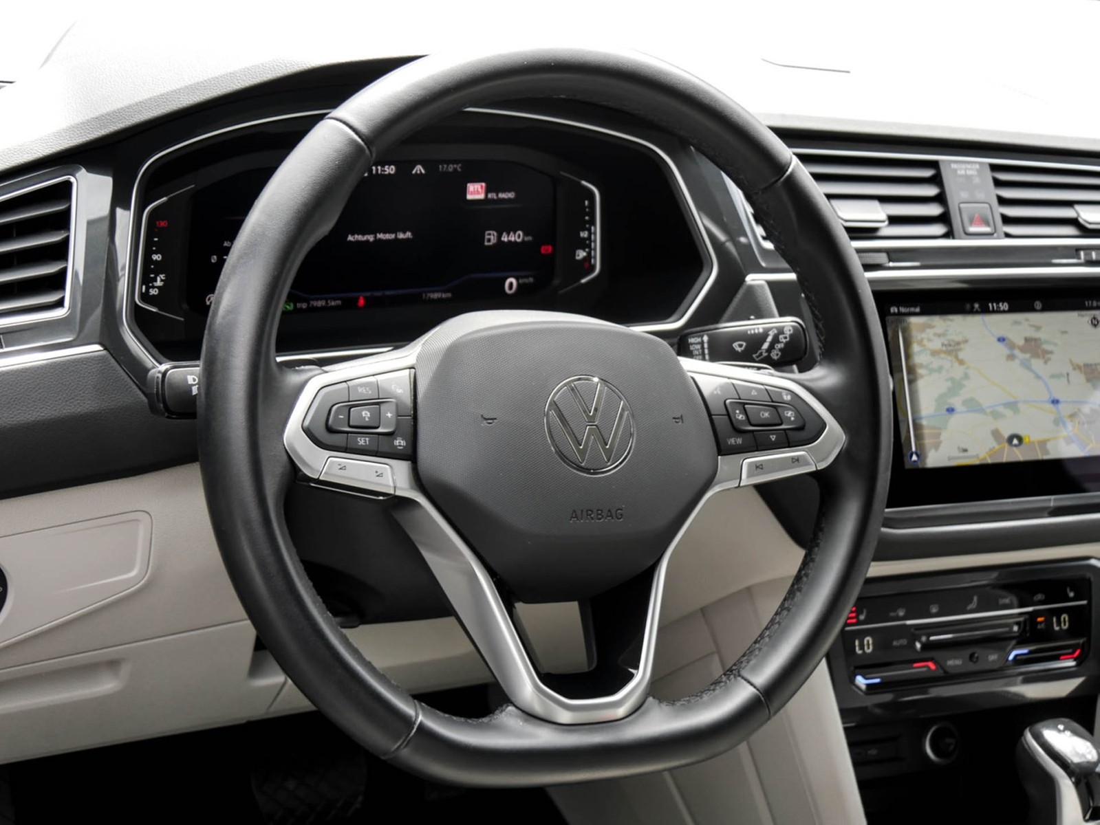 Volkswagen Tiguan 2.0 ELEGANCE 4X4 AHK CAM ACC LM18 EKLAPPE