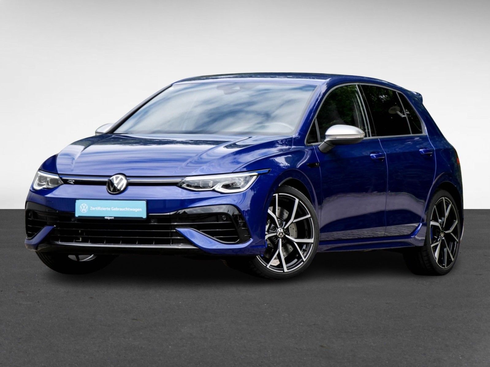 Volkswagen Golf VIII 2.0 R PERFORMANCE 4X4 CAM ACC LM19 NAVI