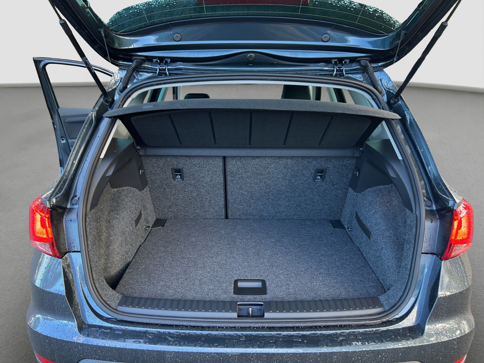 Seat Arona 1.0 ROAD EDITION DSG NAV VOLL-LED RFK SHZ