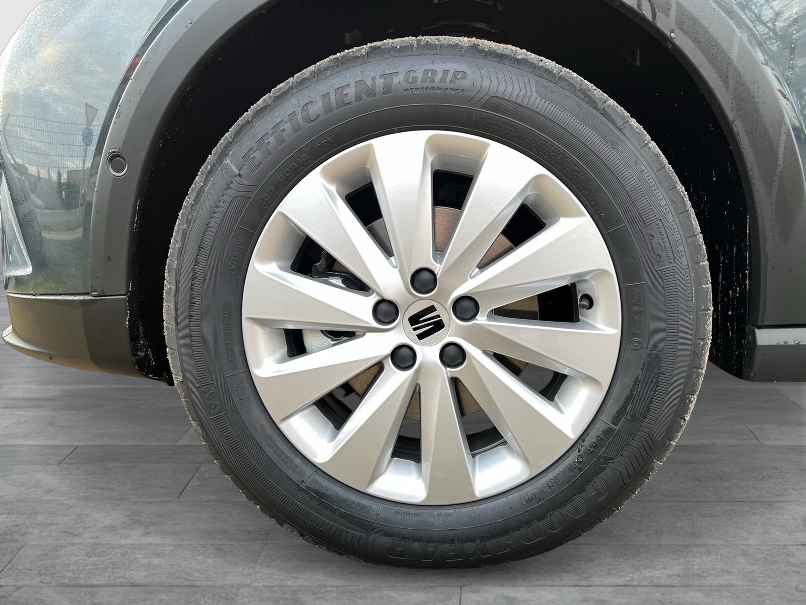 Seat Arona 1.0 ROAD EDITION NAV LED 16LM RFK SHZ LED