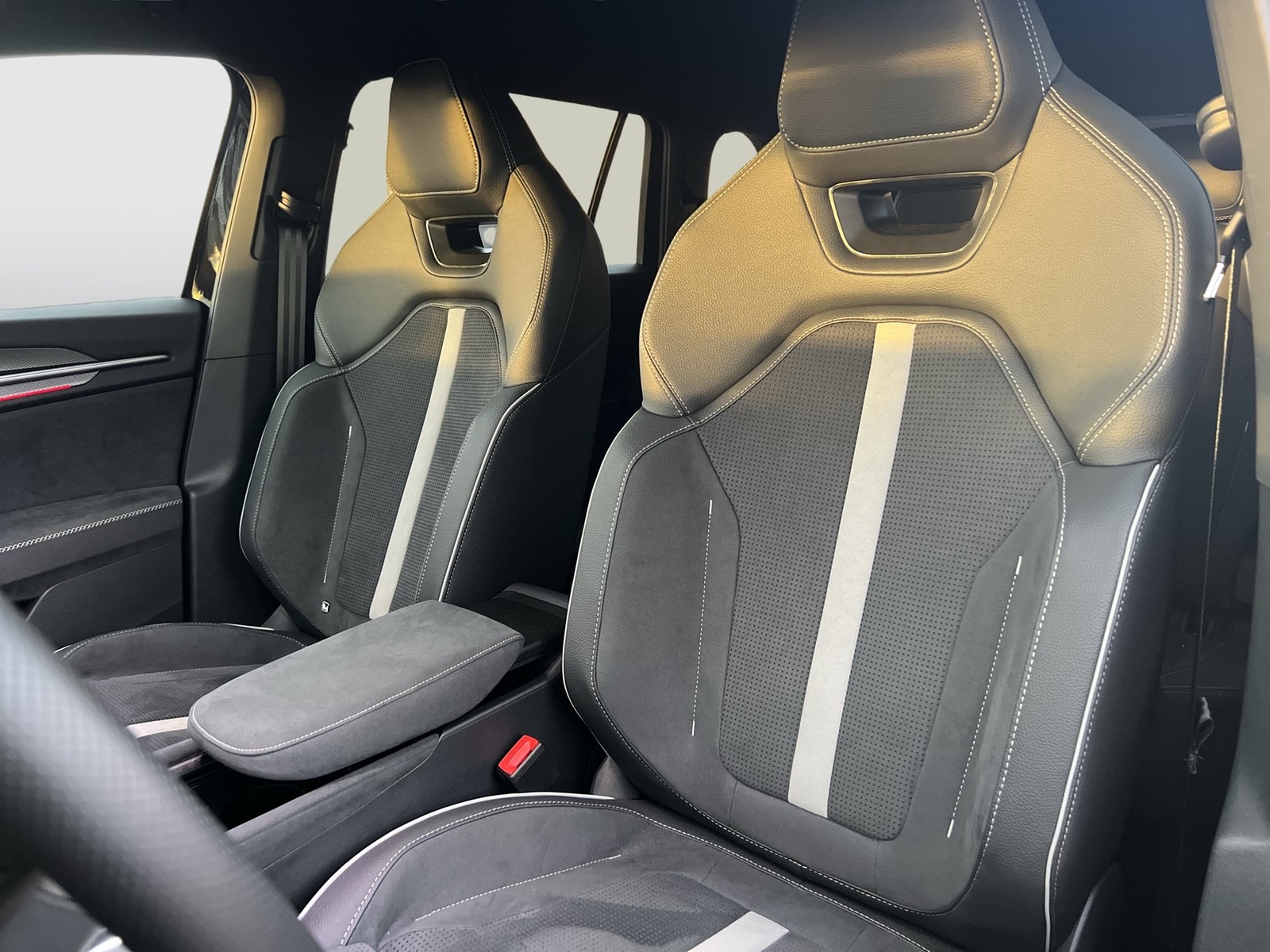 Skoda Kodiaq 1.5 iV SPORTLINE CAM ACC LM20 EKLAPPE NAVI