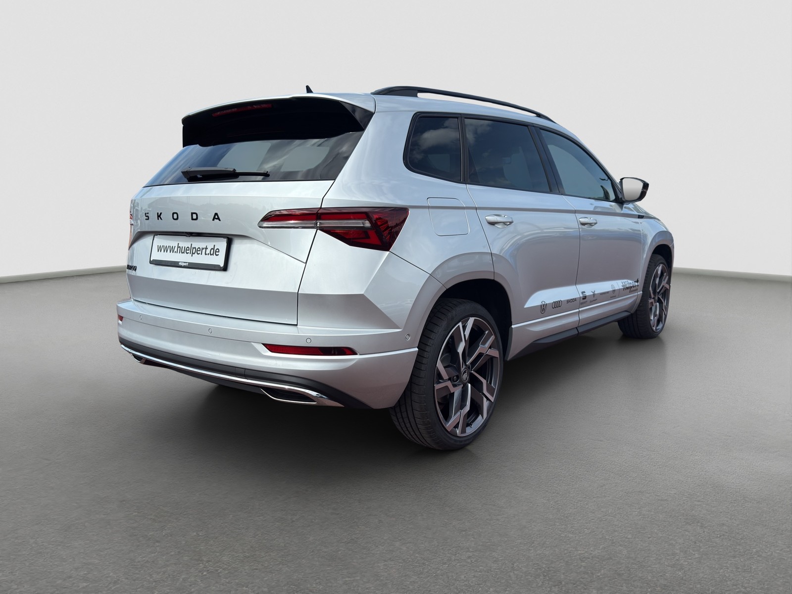 Skoda Karoq 2.0TDI DSG Sportline AHK NAV PANO ACC 360GRAD