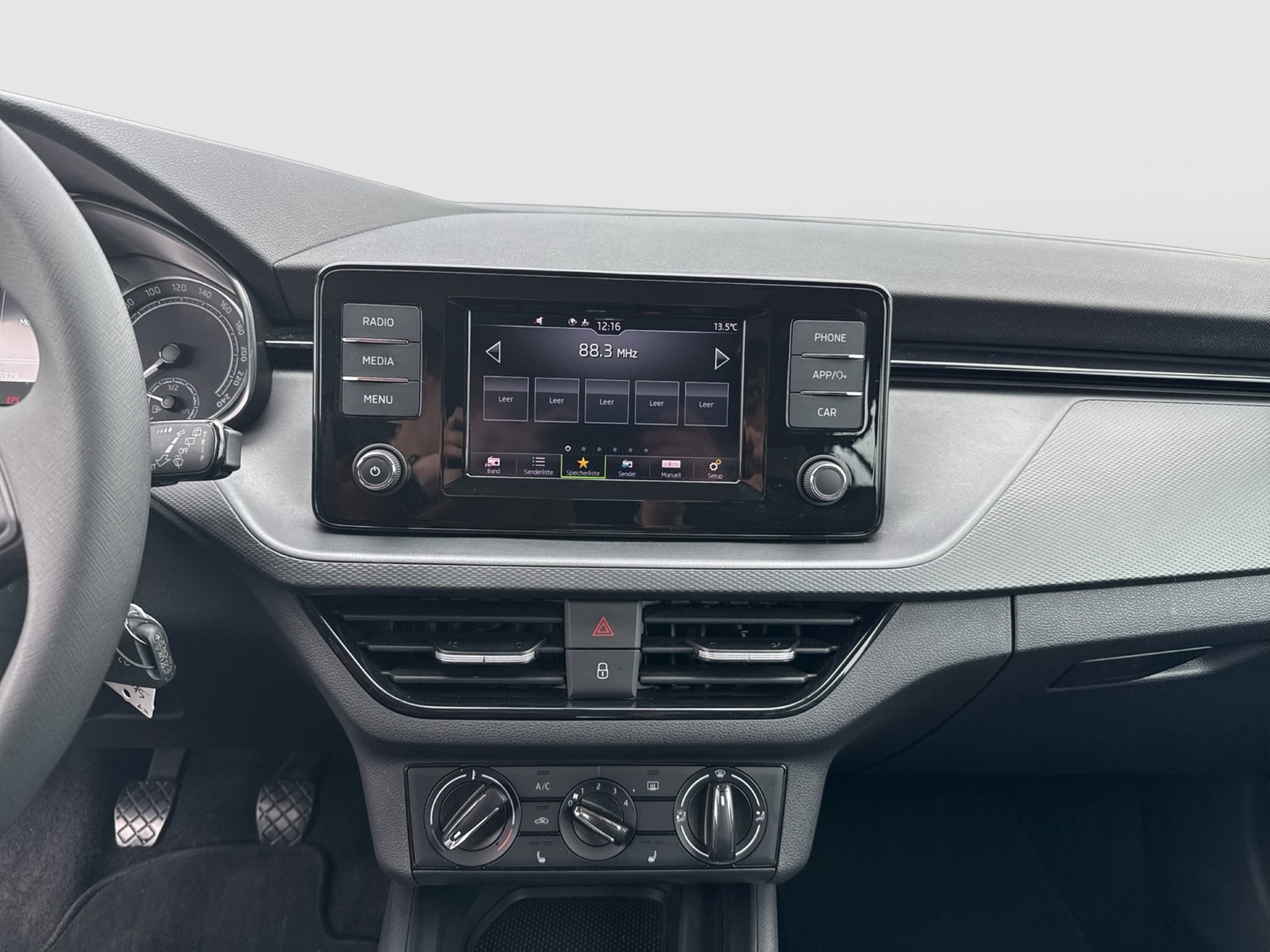 Skoda Scala 1.0 COOL PLUS CARPLAY ALU SITZHEIZ LED DAB