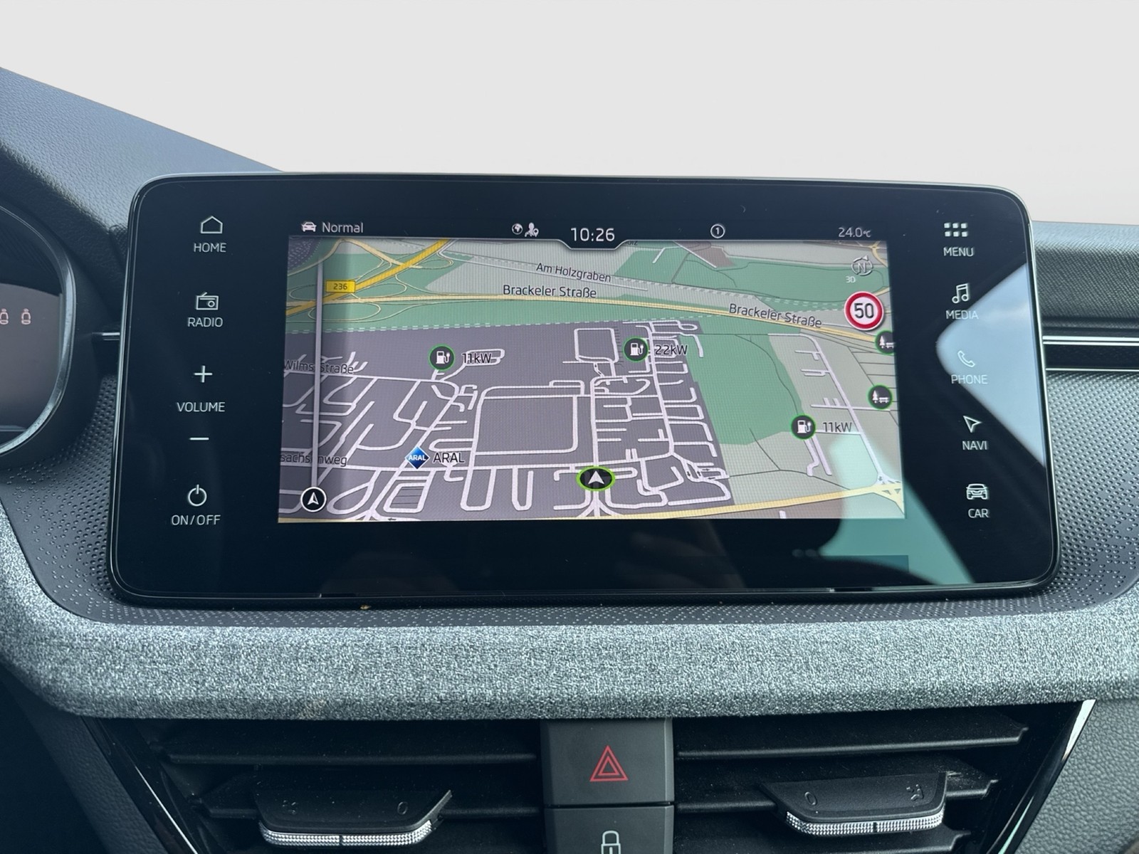 Skoda Kamiq 1.5 TOUR BLACKPACKAGE AHK CAM ACC MATRIX